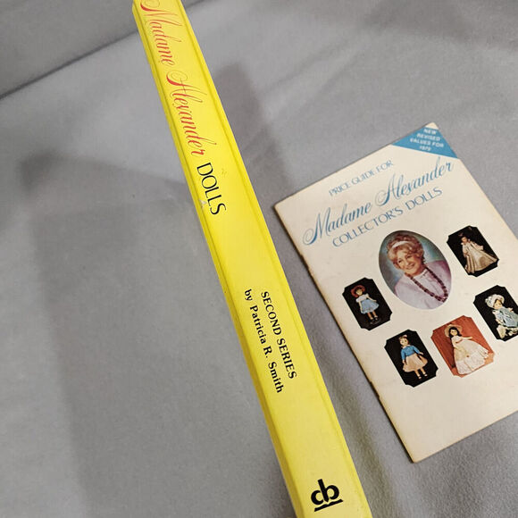 Madame Alexander Collectors Dolls Second Series Hardback Book - Picture 2 of 9